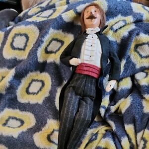 Byers' Choice Ltd. The Carolers. Dancing Victorian Man 1999.